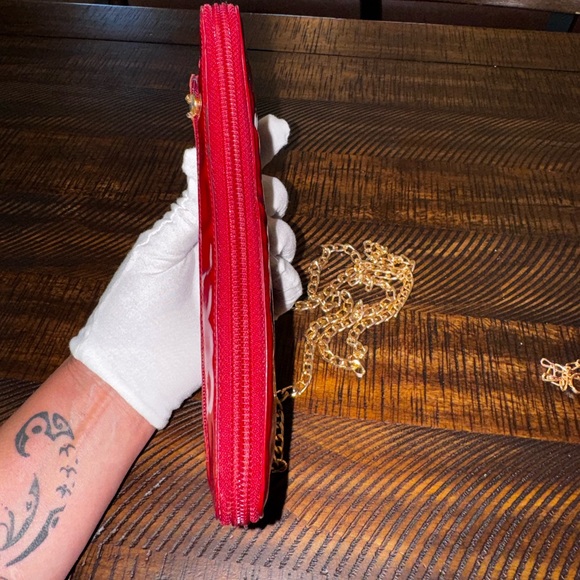 CHANEL CC Logo Patent Leather Zip Around Long Wallet Red vintage converted - Picture 7 of 16